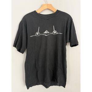 Vintage-style black t-shirt featuring the Lockheed SR-71 Blackbird, size L